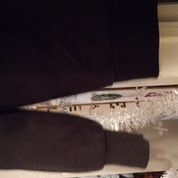 BLACK ZIP UP WITH SOFT GRAY INSIDE HOODIE BOYS SIZE LARGE - Picture 5 of 5